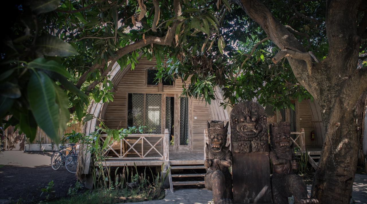 Flowers & Fire Yoga Garden Gili Air Exterior foto