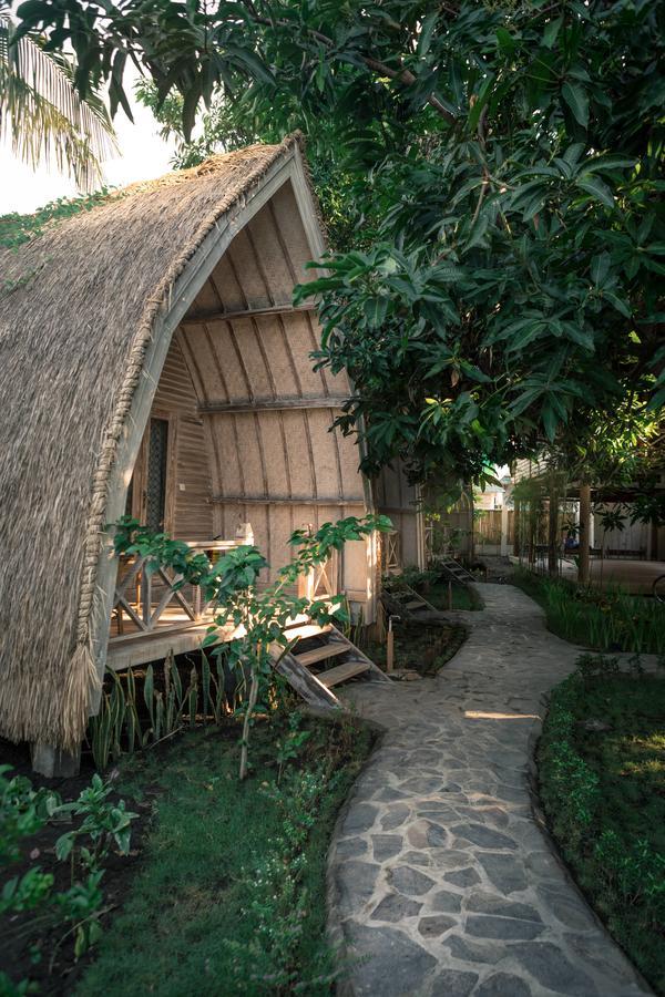 Flowers & Fire Yoga Garden Gili Air Exterior foto